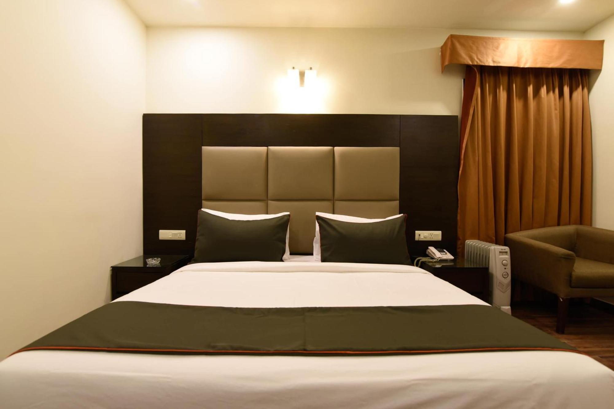 Hotel O Venkata Sai Sadan Mathrusree Nagar Kondapur  Eksteriør billede